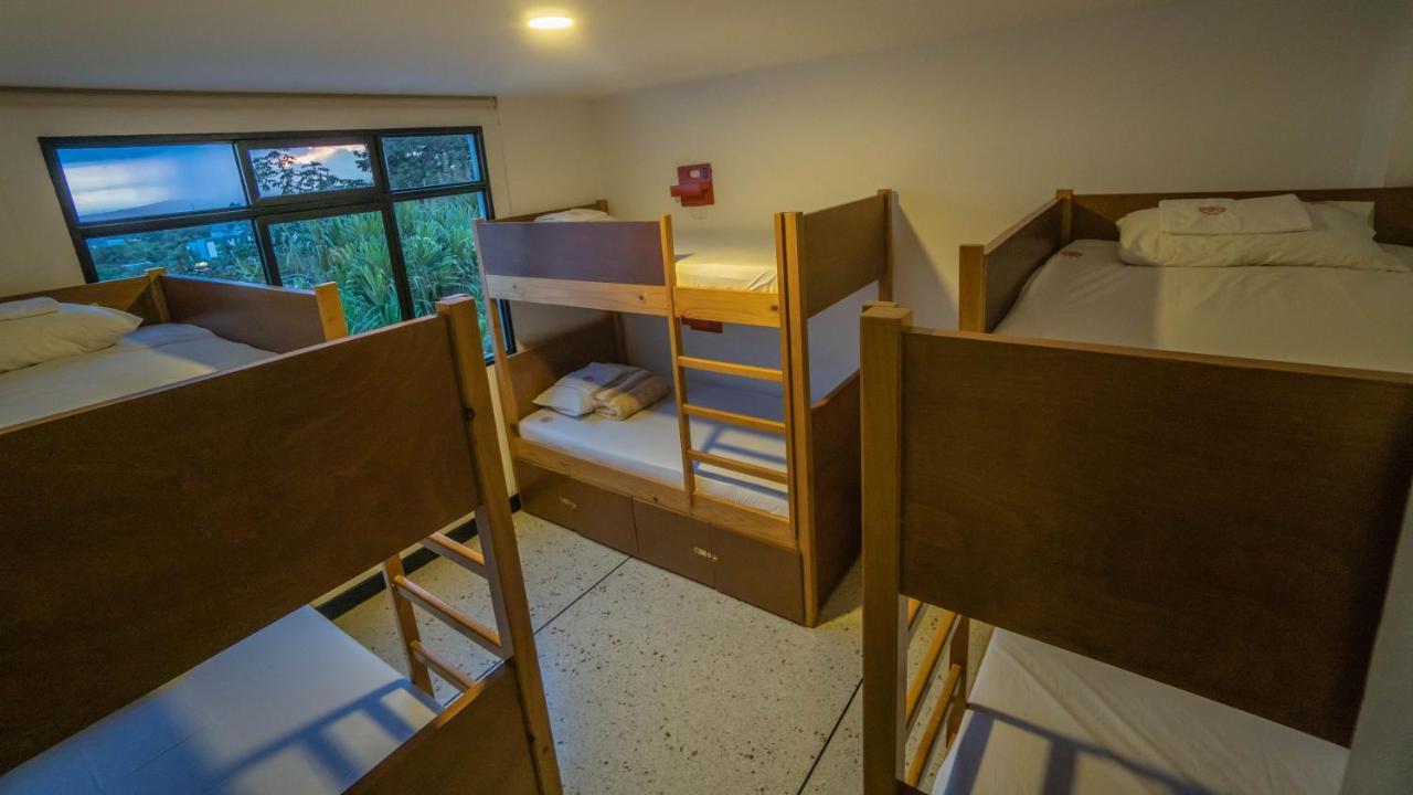 Wanderlust Hostel Armenia  Buitenkant foto